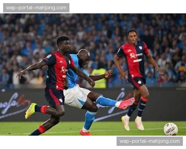 争议判罚：巴萨对阵那不勒斯一役中，未被判罚的点球引发讨论